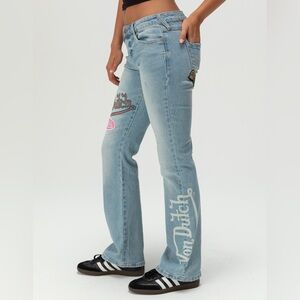 *NWT* VON DUTCH Low Rise Bootcut Patch Embroidered Jeans Light Wash